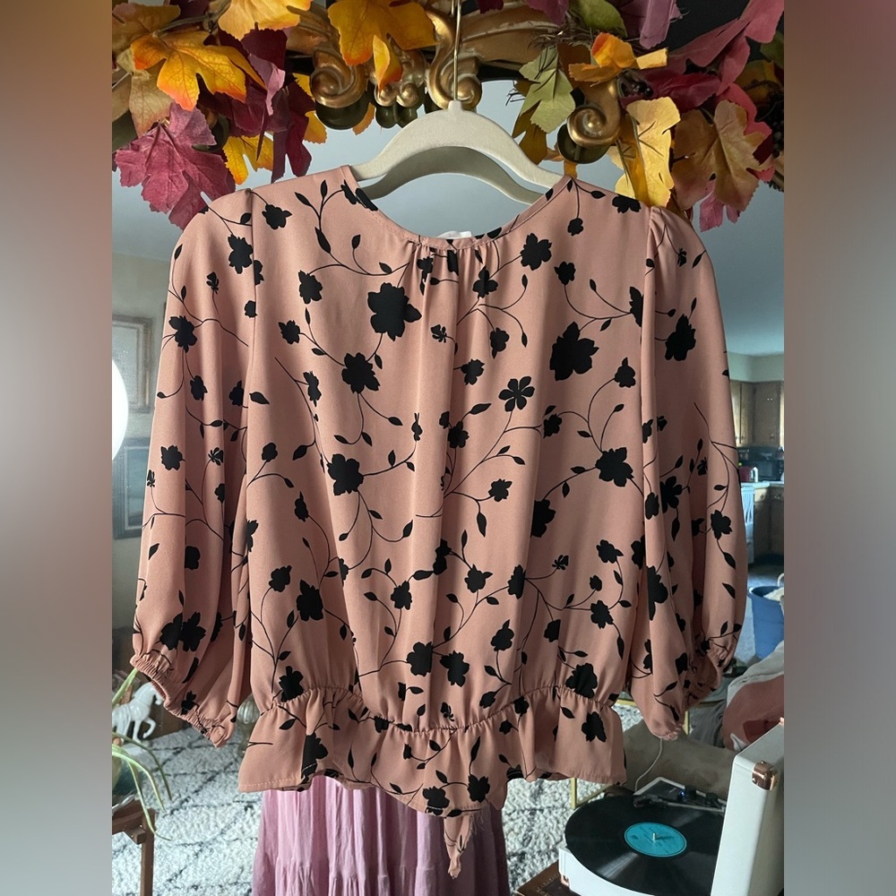 Sienna Sky Dusty Pink and Black Floral Faux Tie Style Crop Top - Picture 5 of 5